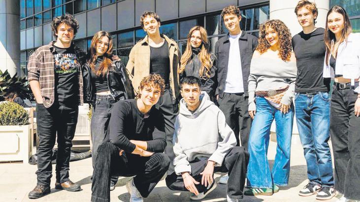 ‘Daha On Yedi’ sete çıktı